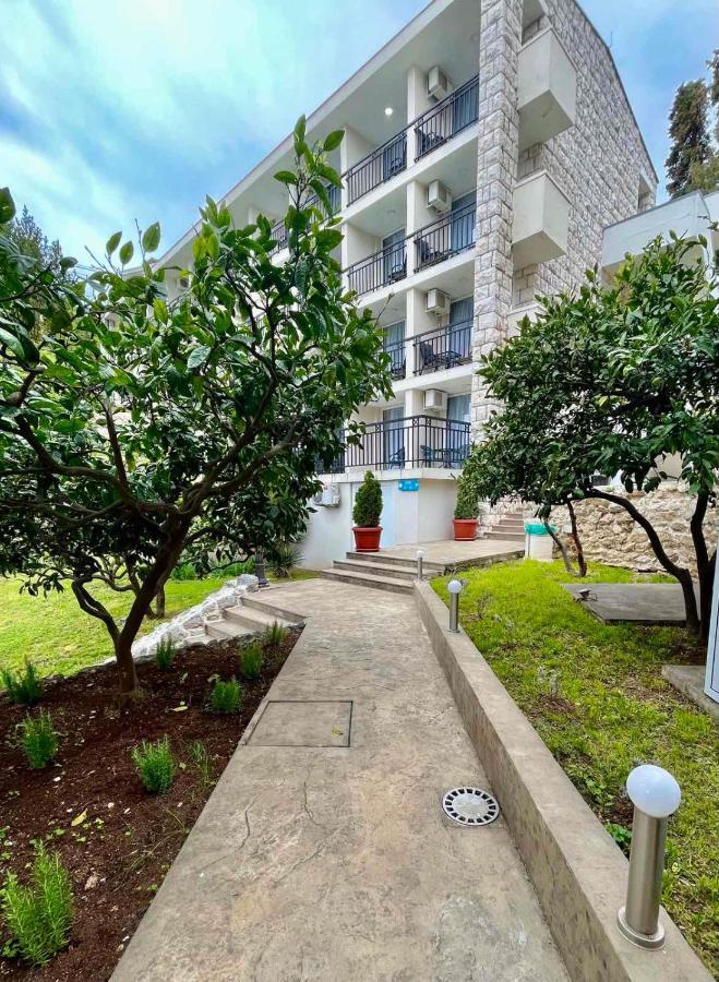 Garden Ulcinj-ulqin Hotel 3*