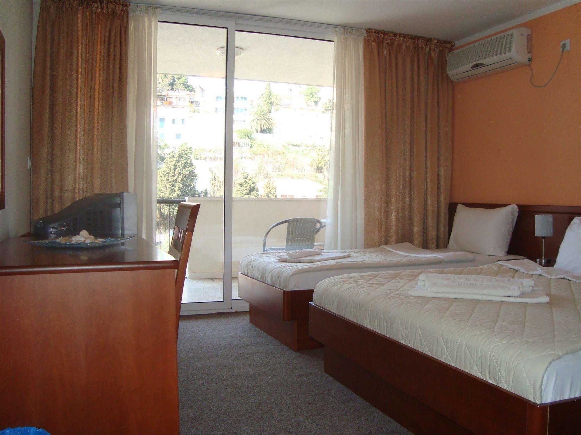 Garden Ulcinj-ulqin Hotel 3*